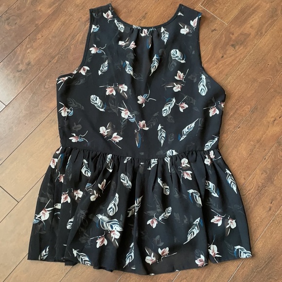 Brand new Dex Peplum Blouse - Picture 4 of 4